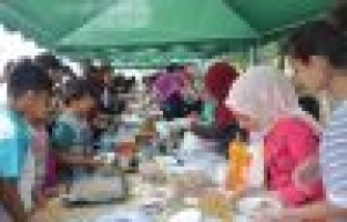 Öğrenciler’den, Okul Yararına Kermes