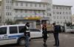 Okul önlerinde asayiş ve trafik uygulaması yapıldı