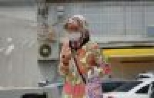 Ölüm tehdidi aldığını iddia eden kadın valilikte canına kıymak istedi