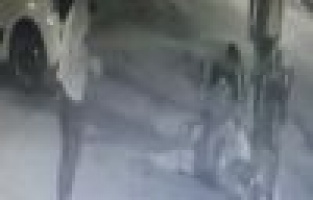 Ölümle biten silahlı şakalaşma kamerada