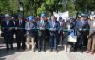 Otistik çocuklarlardan resim sergisi