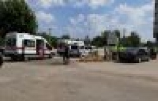 Otomobil çarpıştı: 4 yaralı