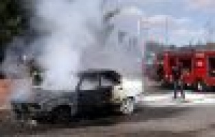 Otomobil Cayır Cayır Yandı