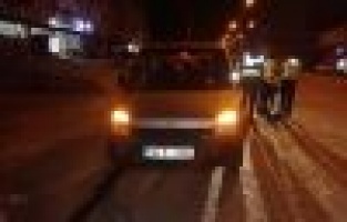 Otomobil ile hafif ticari araç çarpıştı: 1 Yaralı