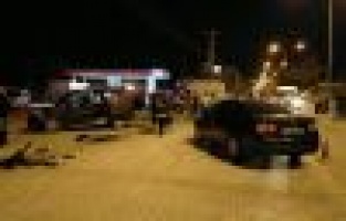 Otomobil ile hafif ticari araç çarpıştı: 3 yaralı