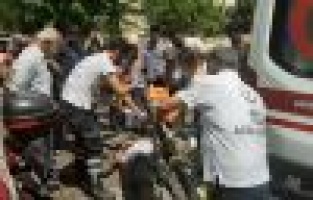 Otomobil ile motosiklet çarpıştı: 1 yaralı