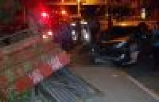 Otomobil ile traktör çarpıştı: 2 Yaralı