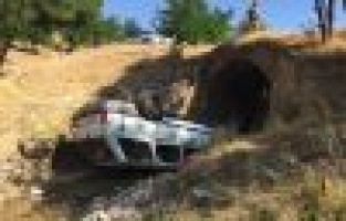 Otomobil köprüden dereye uçtu: 4 yaralı