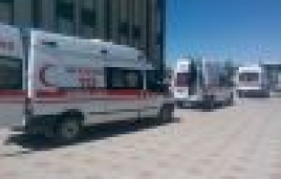 Otomobil Şarampole Yuvarlandı: 2 Yaralı