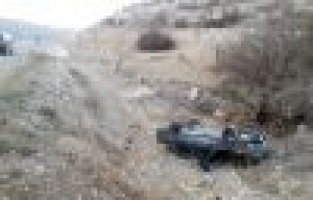 Otomobil şarampole yuvarlandı: 4 yaralı