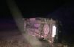 Otomobil takla attı: 3 yaralı