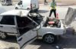 Otomobil takla attı 