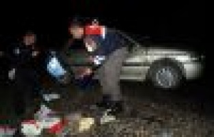 OTOMOBİL TAKLA ATTI: İKİ YARALI