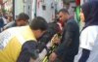 Otomobil Yayaya Çarptı: 1 Yaralı