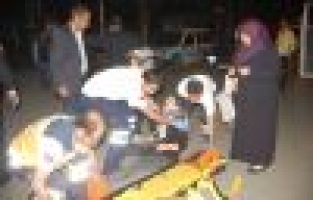  Otomobil Yayaya Çarptı: 1 Yaralı