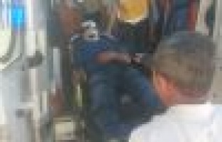 Otomobille motosiklet çarpıştı: 1 yaralı