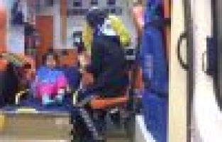 Otomobiller çarpıştı: 3 yaralı