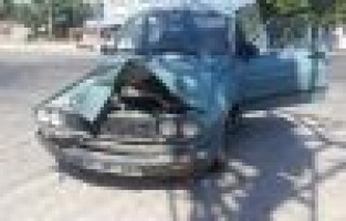 Otomobiller çarpıştı: 6 yaralı