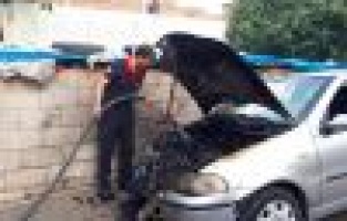 Park halindeki otomobil yandı