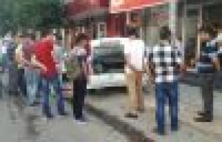 Park Halindeki Otomobile Çarparak Durabildi