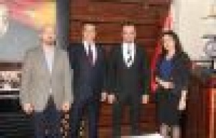 Park Hospital Hastanesi yönetimi Müdür Alper ile bir araya geldi