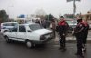 Plakasız Otomobil Polisleri Harekete Geçirdi