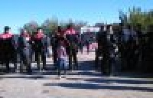 Polis Ekiplerine Sopalı, Taşlı Saldırı