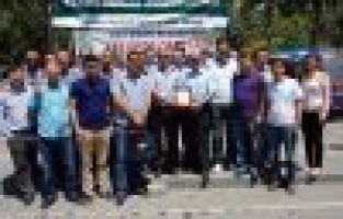 POLİS MEMURLARINDAN, BAŞKA İLE ATANAN MÜDÜRLERİNE VEFA ÖRNEĞİ