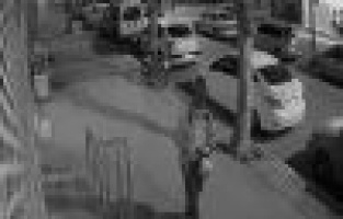 Poşet dolusu altını polise teslim eden Suriyeli kadar olamadı