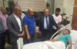 Rektör Turgut’tan yaralı askere ziyaret