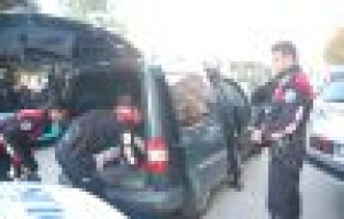  Sahte Plaka Kullanan Sürücü Gözaltına Alındı