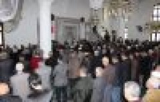 ŞEHİT CUMHURİYET SAVCISI İÇİN GIYABİ CENAZE NAMAZI KILINDI