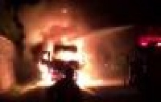 Seyir Halindeki Tır Alev Alev Yandı