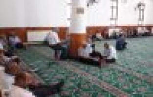 Sıcak havada bunalan vatandaşlar serin yerlere kaçıyor