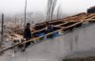 Şiddetli Rüzgar Evin Çatısını Uçurdu