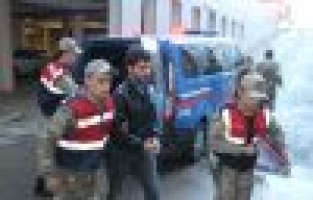 Sosyal medyada terör propagandası yapan 5 şahıs tutuklandı