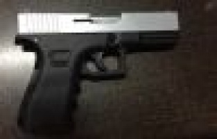 Şüphe üzerine yapılan aramada seri numarası silinmiş tabanca yakalandı