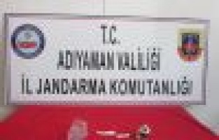 Şüpheli şahıslarda esrar maddesi ele geçirildi