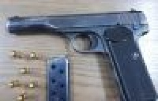 Şüpheli şahsın üzerinden tabanca çıktı