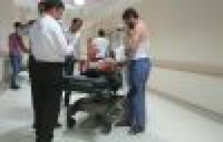 SURİYELİ GENCİ BIÇAKLA ADETA DOĞRADILAR