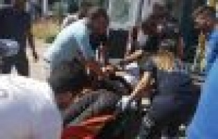 Tabancayla oynayan genç kendini vurdu