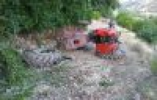 Takla atan traktörden, atlayarak kurtuldu