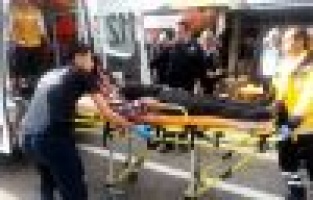 Taksicilerin Yolcu Alma Kavgası: 1 Yaralı