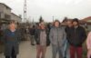 “Tapusu bende” diyerek yolu ulaşıma kapattı