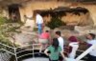 Tarihi mağaralara gizemli yolculuk