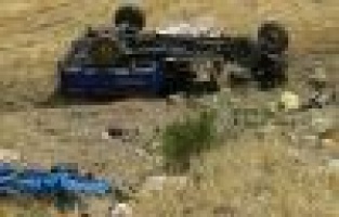 Tarım Aracı Devrildi: 3 Yaralı