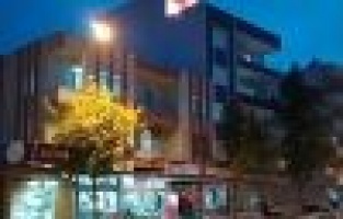 Terasta çıkan yangın paniğe neden oldu