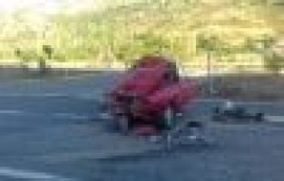 Tır ile otomobil çarpıştı: 1 Yaralı