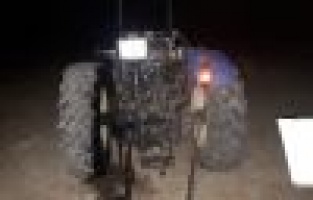 Tır ile traktör çarpıştı: 1 yaralı