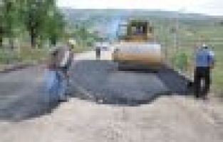 TOKİ YOLUNDA YAMA ÇALIŞMALARI DEVAM EDİYOR